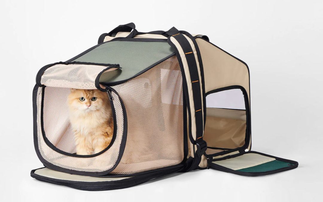 Expandable Travel Habitat Carrier, perfect for a variety of scenarios